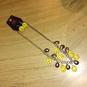 Yellow Necklace With Earings